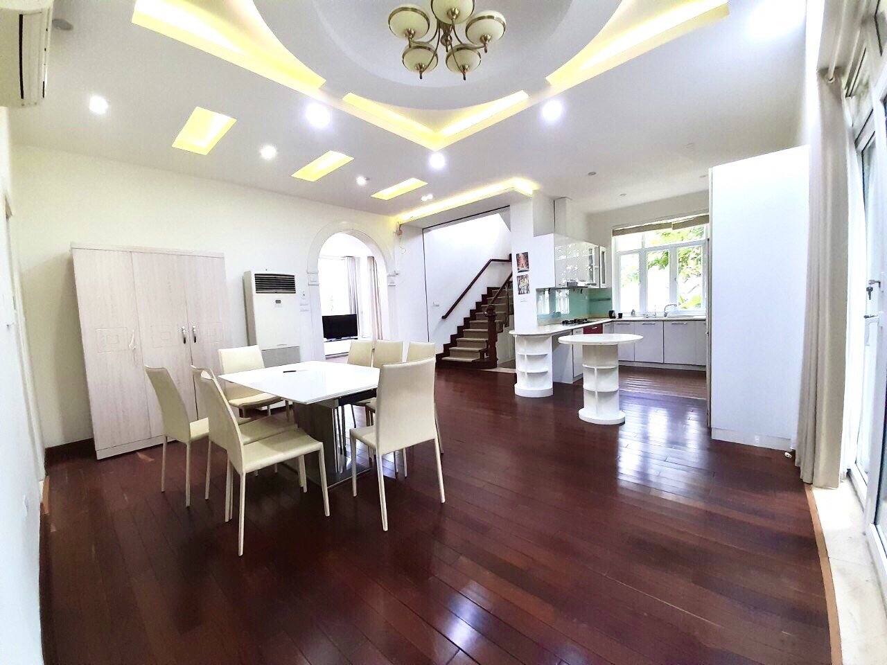 Bán gấp Biệt thự căn góc khu C1 Ciputra, Tây Hồ 306m2, 6 phòng ngủ, đủ đồ 3