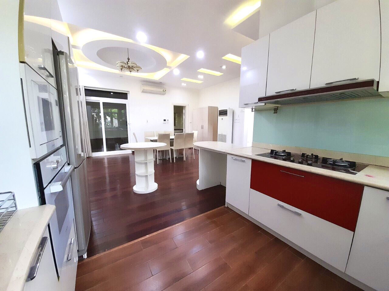 Bán gấp Biệt thự căn góc khu C1 Ciputra, Tây Hồ 306m2, 6 phòng ngủ, đủ đồ 4