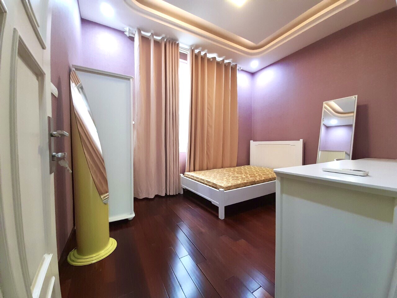 Bán gấp Biệt thự căn góc khu C1 Ciputra, Tây Hồ 306m2, 6 phòng ngủ, đủ đồ 5