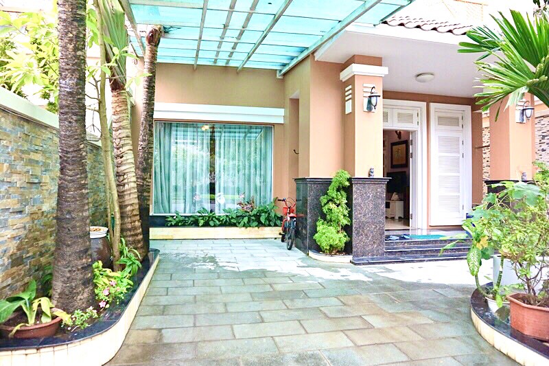 Bán gấp biệt thự hướng Tây Nam, đủ đồ, siêu đẹp khu T9 Ciputra 1
