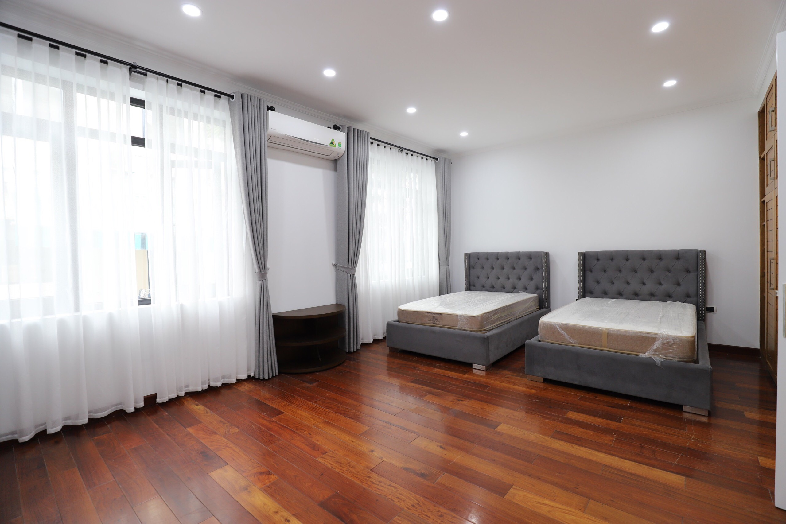 Cho thuê Biệt thự C4 Ciputra Tây Hồ 200m2, đủ đồ, nhà đang trống 6