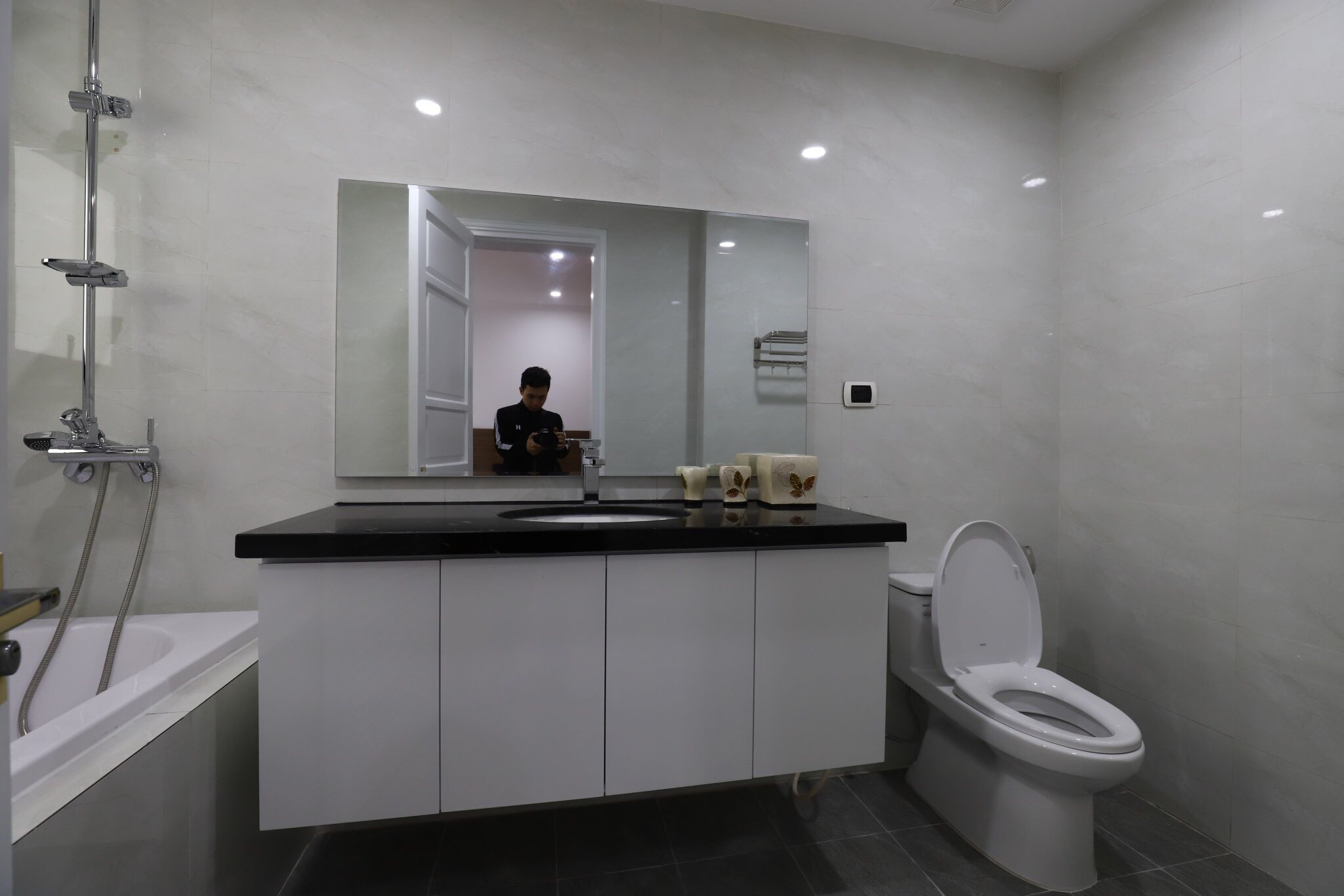 Cho thuê Biệt thự C4 Ciputra Tây Hồ 200m2, đủ đồ, nhà đang trống 8