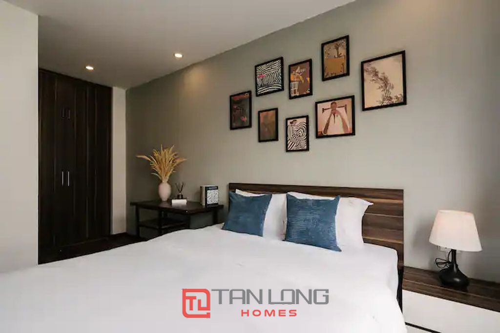 Cho thuê căn hộ 2 ngủ view Hồ giá tốt tại Tô Ngọc Vân 9